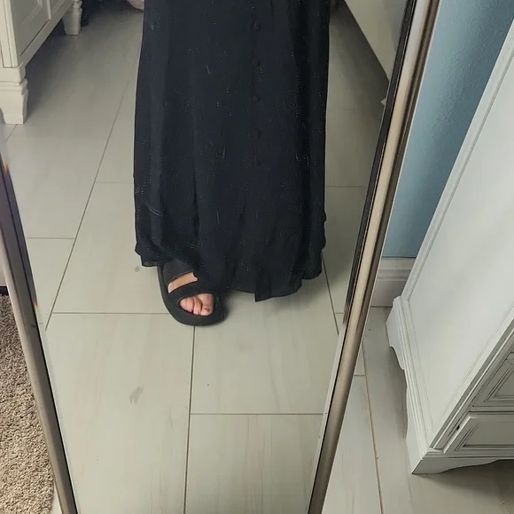 Liz Claiborne $5 - Picture 2 of 10